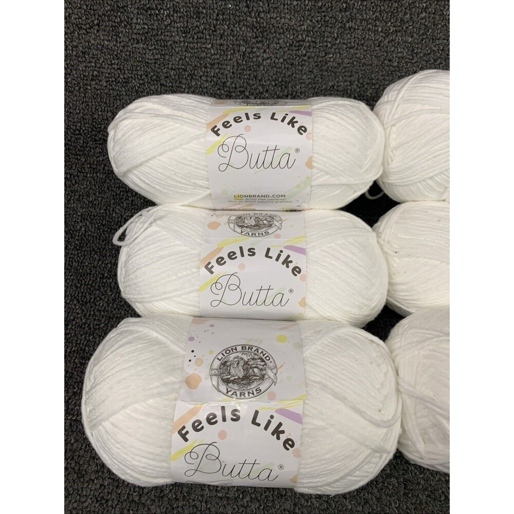 (lot Of 6) Lion Brand Yarn 215-100 Feels Like Butta Yarn White 3.5oz 218yds Each - Picture 3 of 9
